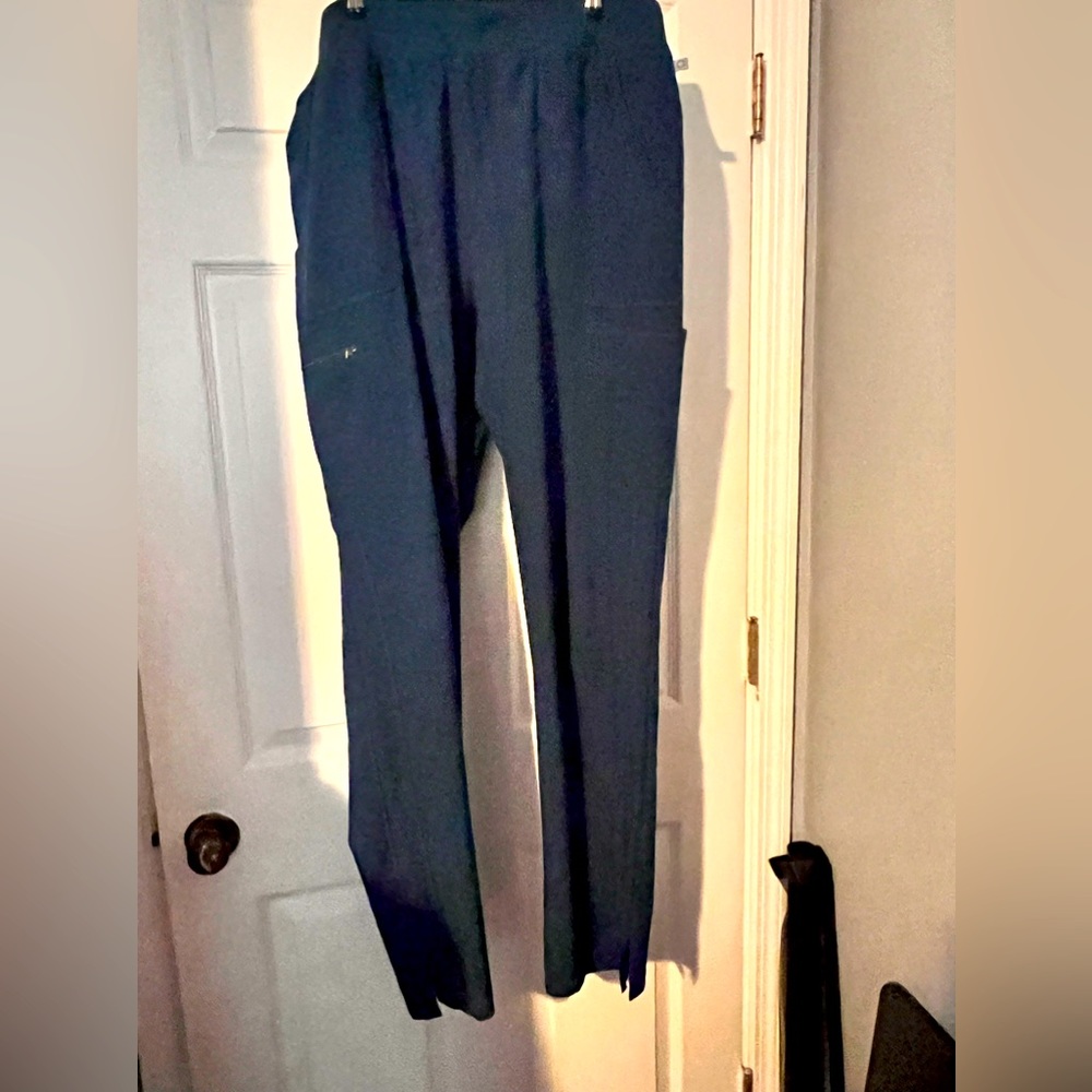 Women’s tech gear size extra large tall, jogging pants